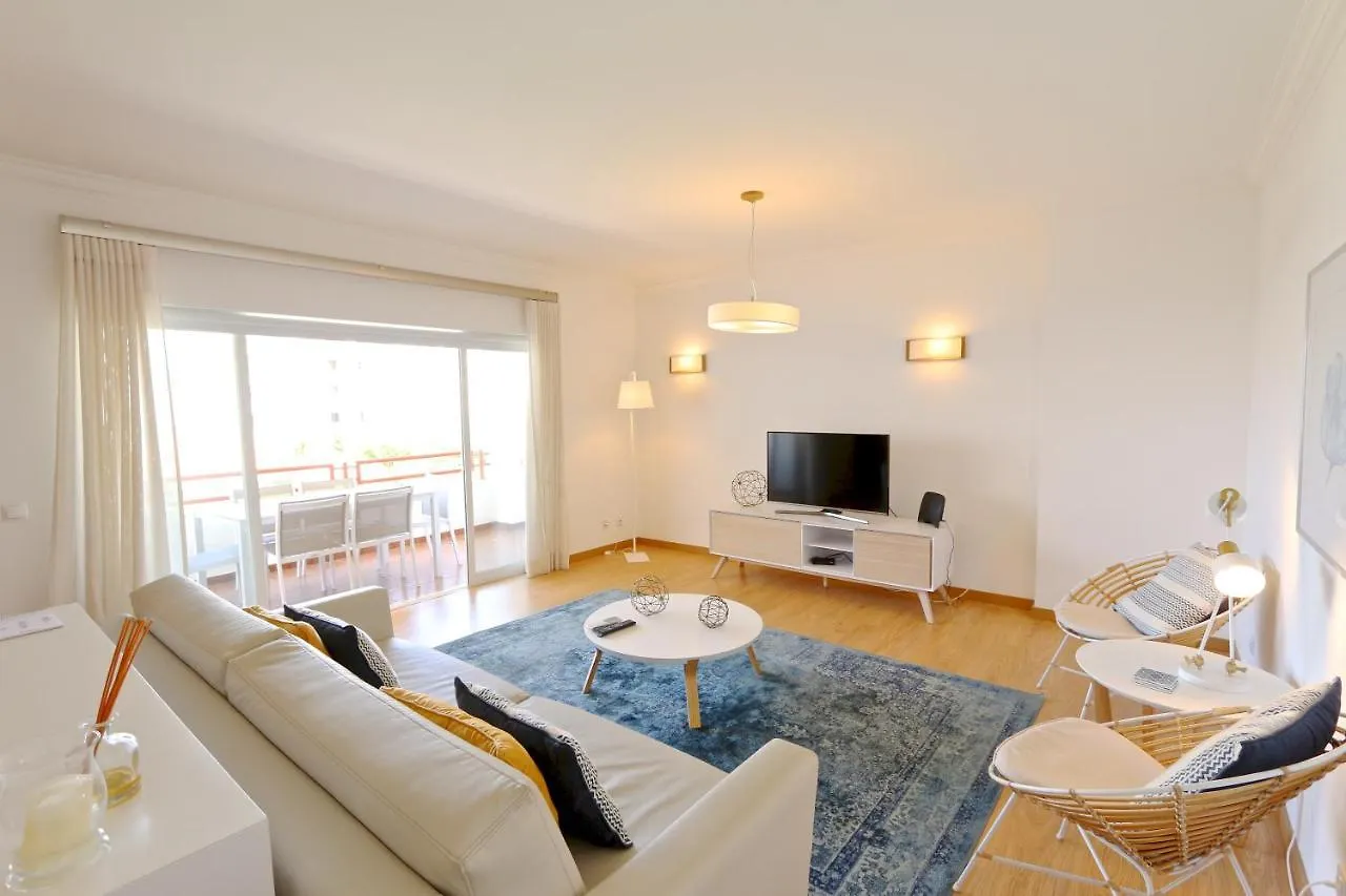 Indico 154 - Clever Details Vilamoura
